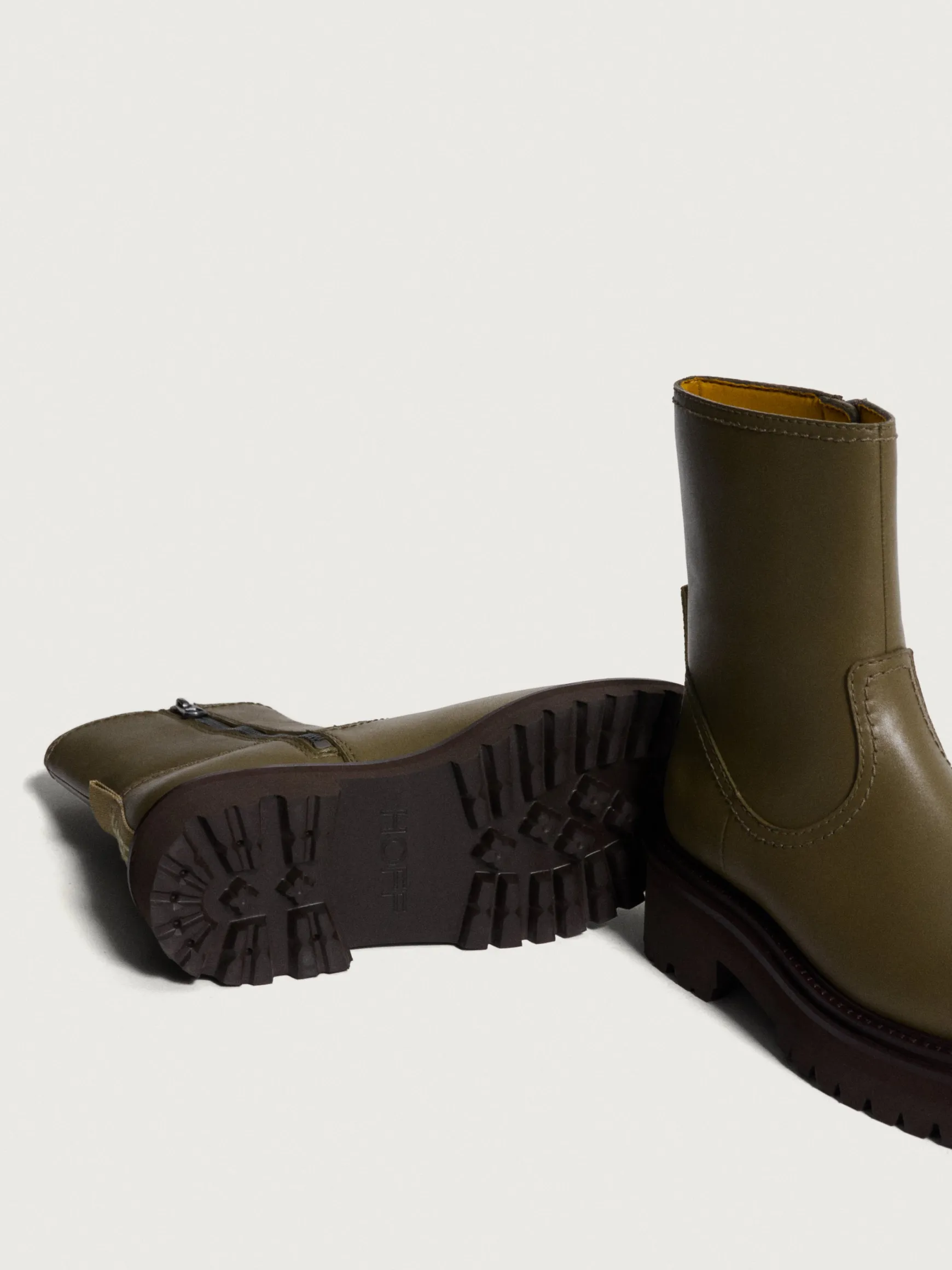 BOTTE EN CUIR OFFICE VERT