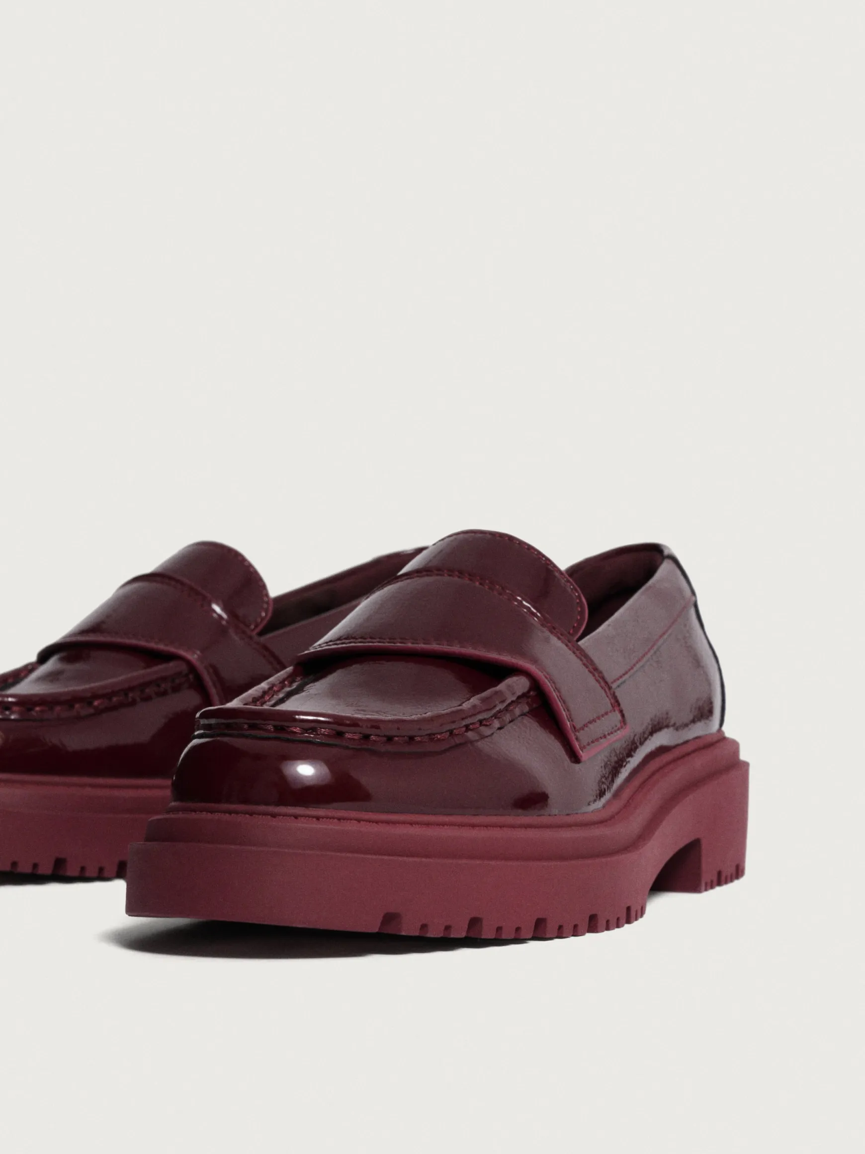 MOCASSIN SCHOOL VIN